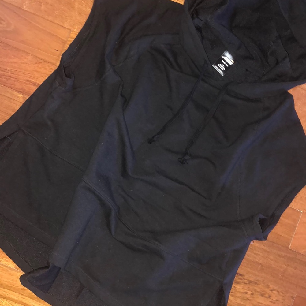 Crop workout hoodie